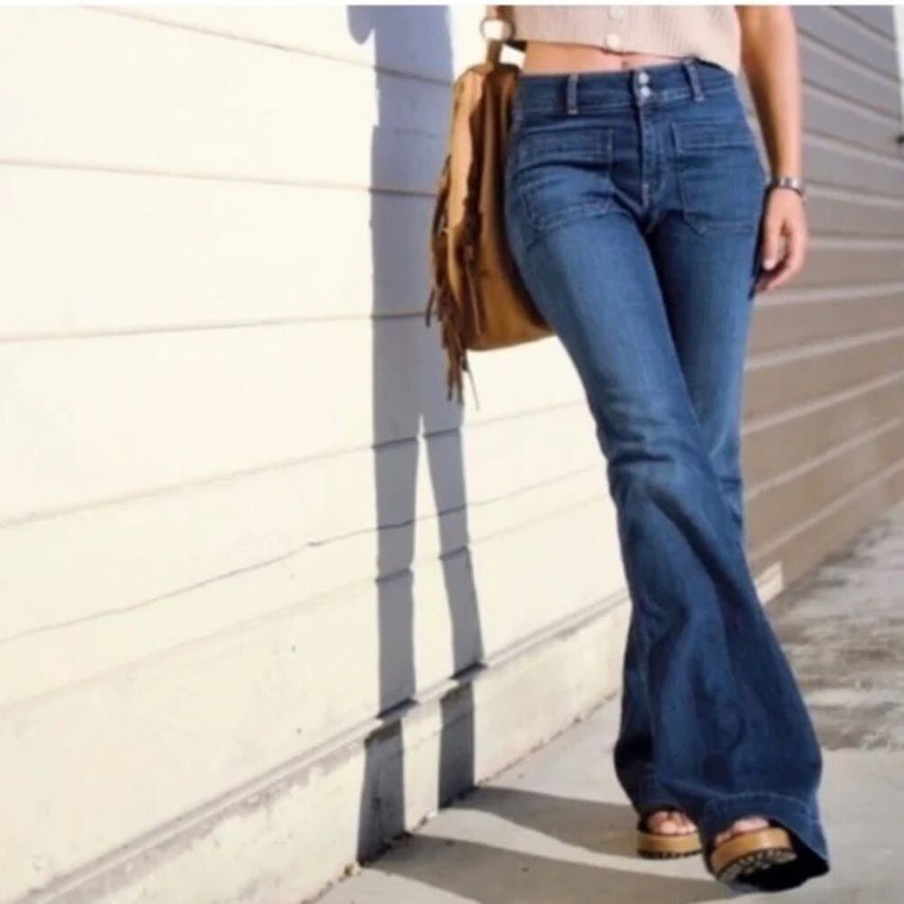 ANTHRO | HOLDING HORSES | Bell Bottom Jeans K342